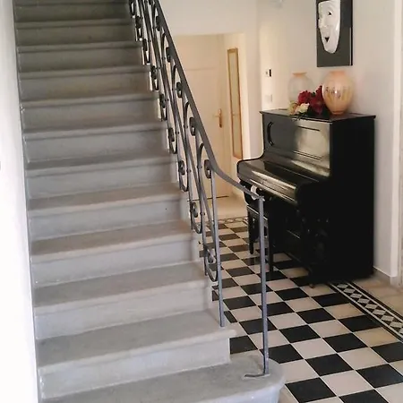 Homestay Casa Oliver Lucca